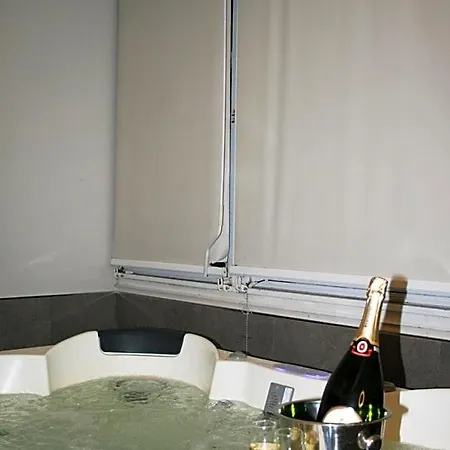 Angel's Paradise Bed & Breakfast 4*